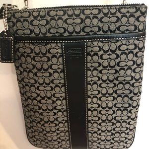 Coach Signature C’s Crossbody small